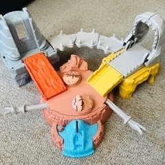 アニア　バトルキングダム　恐竜　タカラトミー