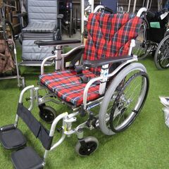 【中古】車イス　自走式　カワムラ　タイヤ新品交換済み　（赤）の画像