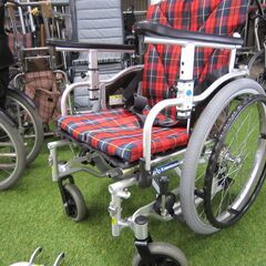 【中古】車イス　自走式　カワムラ　タイヤ新品交換済み　（赤）の画像