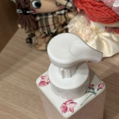 泡ででるディスペンサーの画像