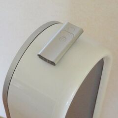 ダイソン　扇風機（専用リモコン付き）の画像