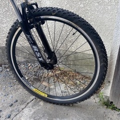 自転車 クロスバイクの画像