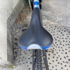 自転車 クロスバイクの画像