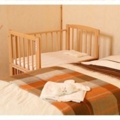 ベビーベッドの画像