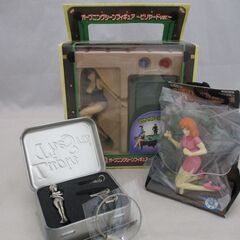[556] ルパン三世　峰不二子　フィギュア２つ＆メタルキーホル...