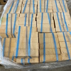 100円　　大放出　耐火煉瓦　大きさ色々