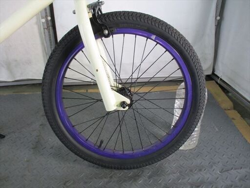 Ｄ556　★25800円★　BMX中古自転車 マングース【20インチ　アイボリー 】