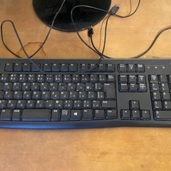 【6/16まで】箱付き24インチ LED PCモニターとキーボードの画像