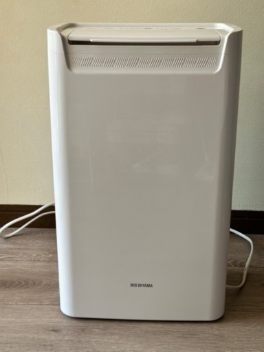 アイリスオーヤマ 衣類乾燥除湿機 RDA-2000 2017年制