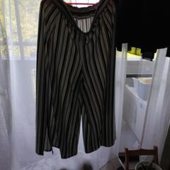 服/ファッション パンツ