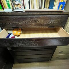 値下げしました、古いタンスの画像
