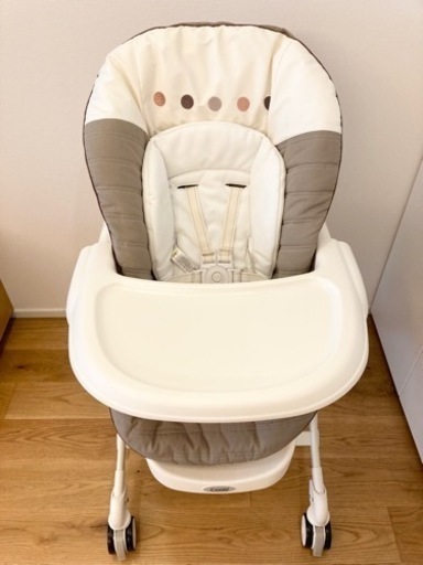 コンビ　ネムリラ　電動　ハイローチェア