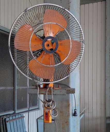 4枚羽 SF-45D-IV業務用 壁掛け 壁面設置タイプ 大型扇風機