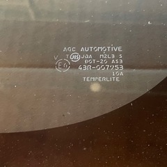 NV350キャラバン　スライドドアガラス　助手席側　左側の画像