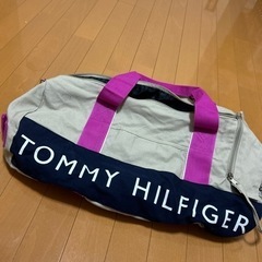 TOMMY 旅行カバンの画像