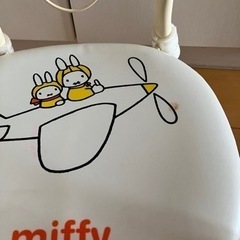 ミッフィー子供用　いすの画像