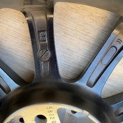 車のパーツ タイヤ、ホイールの画像