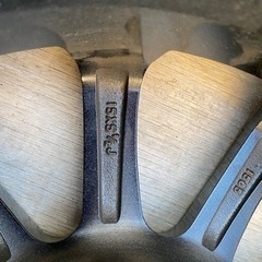 車のパーツ タイヤ、ホイールの画像