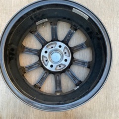 車のパーツ タイヤ、ホイールの画像