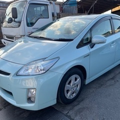 車検2年付き トヨタプリウス の画像