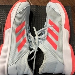 ★adidas アディダス　女の子用シューズ　23cm 細め★の画像