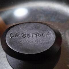 フライパンと硝子蓋の画像