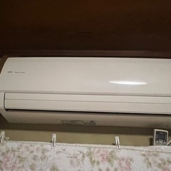 エアコン　22型　2010年製