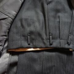 男性用スーツ　Lサイズの画像