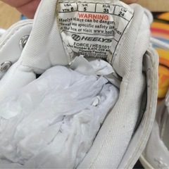 ヒーリーズHeelys　24　ローラーシューズ　　　の画像