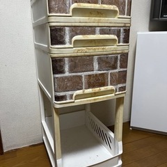 直接引取限定！IKEA MILSBO ミルスボ コレクションケース (北井