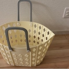 折りたたみランドリーバスケットの画像