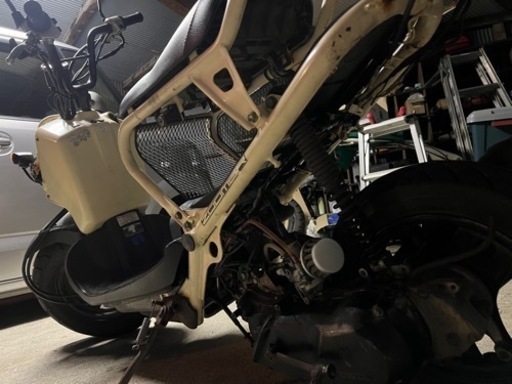 世にも奇妙な珍車　ホンダ　ズーマー　エンジンスワップ