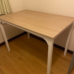 取引中【無料】ダイニングテーブルの画像