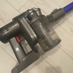 【ジャンク品】ダイソン 掃除機 スタンド付きの画像