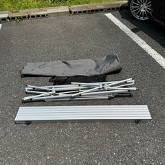 キャンプ、アウトドア折りたたみ式テーブルの画像