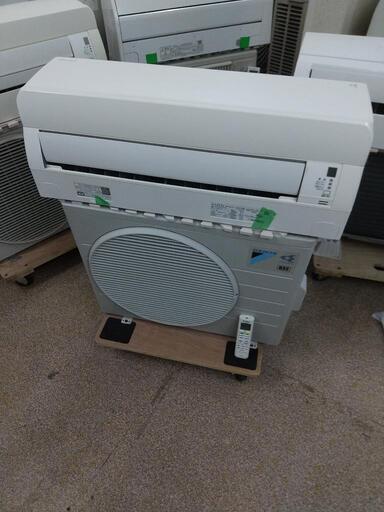ダイキン１０畳エアコンお掃除機能搭載分解洗浄済み２０１８年