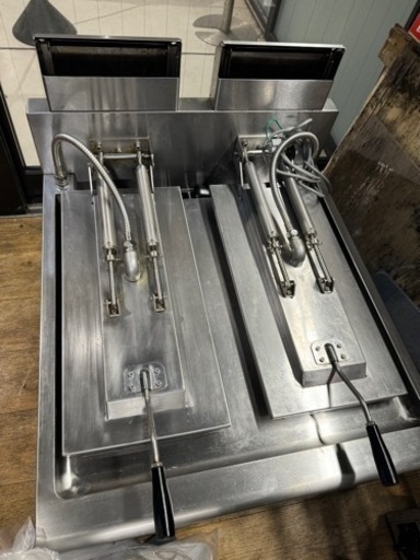 業務用餃子焼き機（羽付）