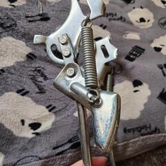 自転車のスタンド　ほぼ新品の画像