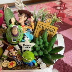 トイストーリー ⭐️植物(造花)リメイク缶の画像