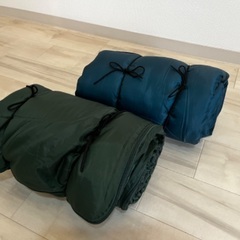 キャンプ　寝袋2点の画像