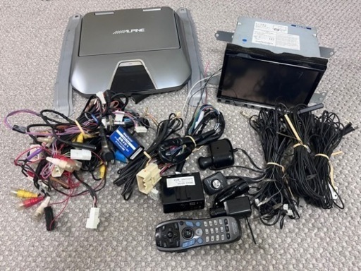 アルパイン　カーナビゲーション　と　リアビジョン　セット