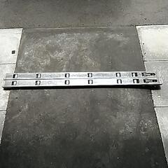 車のパーツ