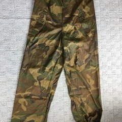 【未使用】迷彩柄　カッパ　パンツのみ