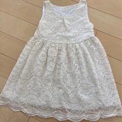 ワンピース   サイズ110㎝ フォーマル　ドレス　アイボリー色　女の子の画像