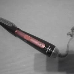 【配送出来ます】パナソニック ドライヤー ブローブラシ EH-KE26（近くなら配送も可能です。宅配もお問合せ下さい）の画像