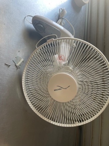 壁掛け 扇風機　家電 季節、空調家電 扇風機