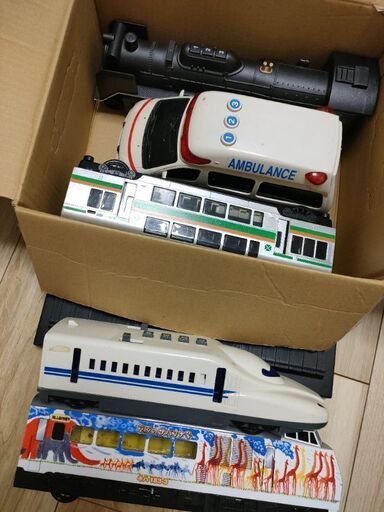 サイドトレイン 救急車 機関車 など ５台
