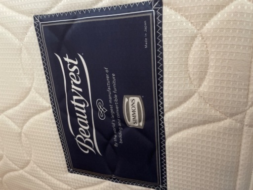 シモンズのマットレス　セミダブル　ほぼ新品