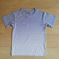 ユニクロ 140cm ドライTシャツの画像