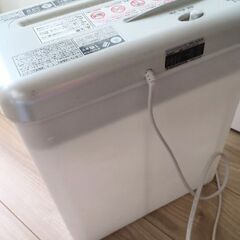 差し上げます  電動シュレッダーの画像